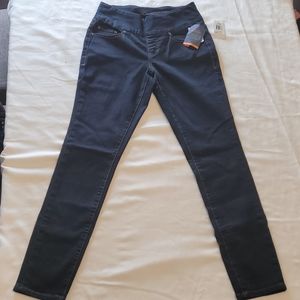 JAG High Rise Pull-on Skinny Jeans, sz 6